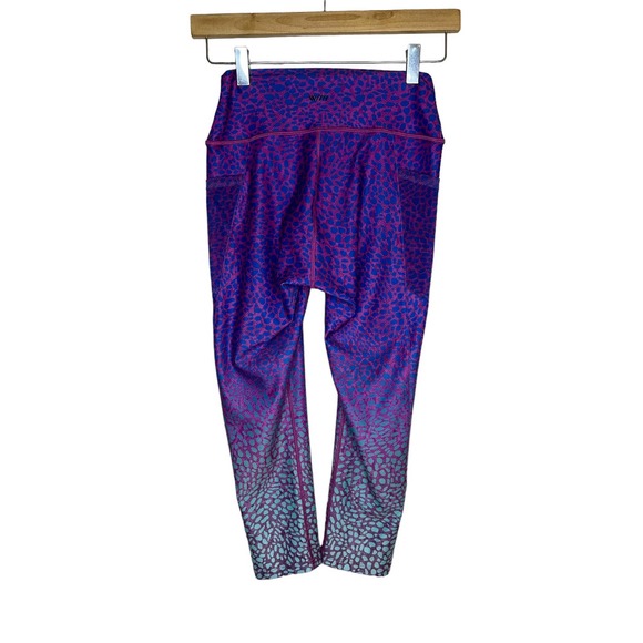WITH Wear It To Heart Nala Cropped High Waist Legging Celsius Purple Size Medium - Picture 11 of 14